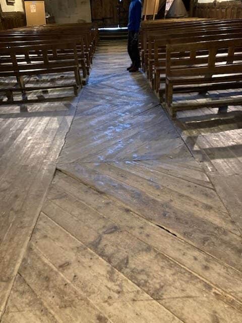 Plancher de l'Église rénové